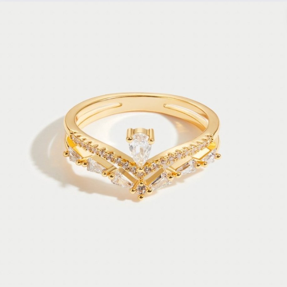 Aura – Elegantní prsten s krystalem