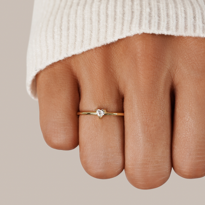 Love – Prsten s křišťálovým srdcem